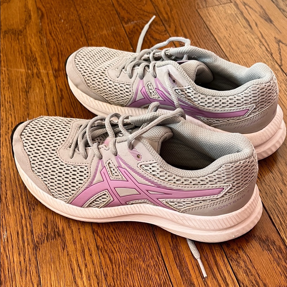 ASICS Light Gray and Pink Women's Athletic Running Shoes